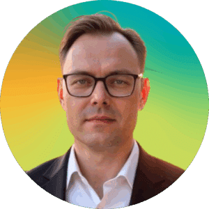 Vlad Tsapko Headshot